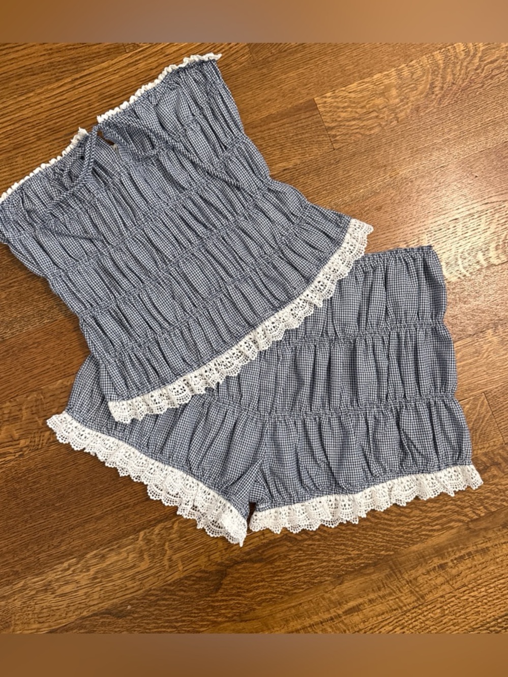 NWT Smocked Blue Gingham Lace-Trim set-Women. Size large.